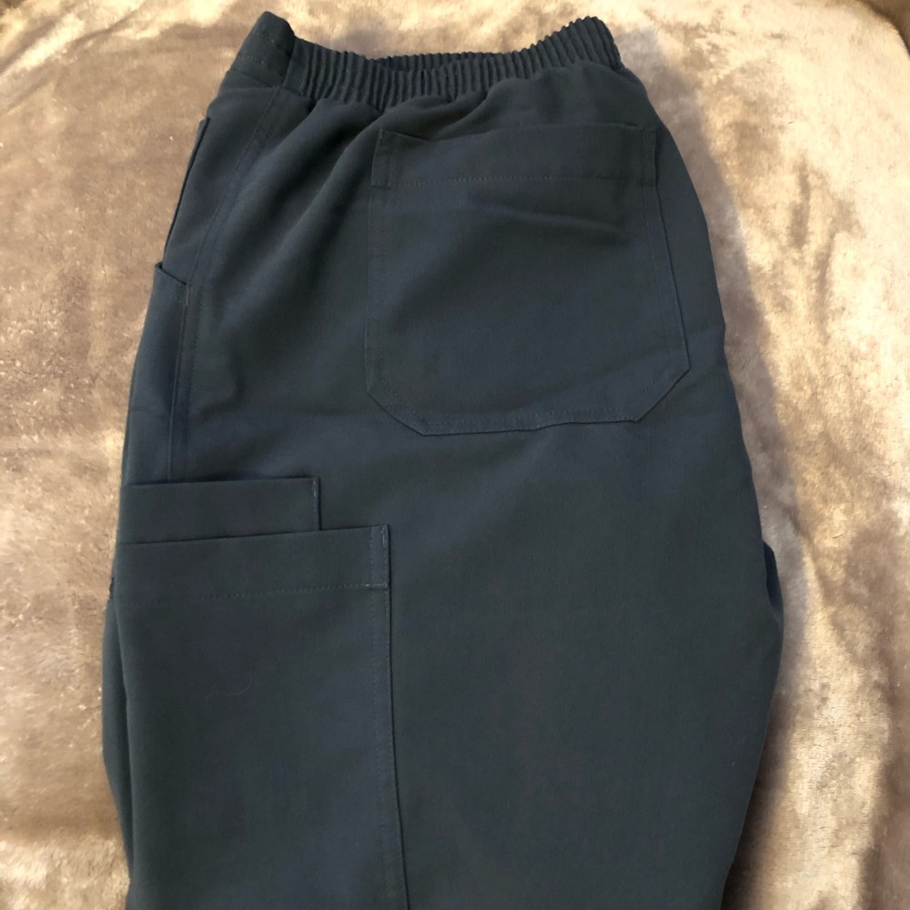Figs dark harbor yola petite skinny scrub pants